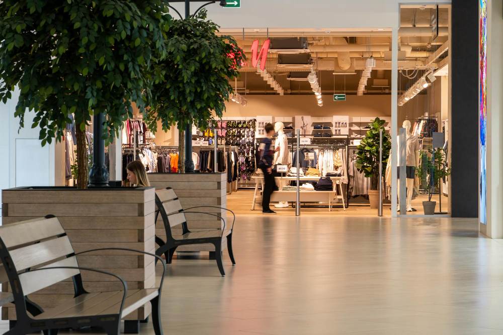 Couloir d'un grand centre commercial